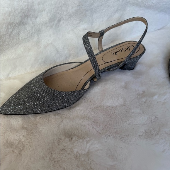 Life Stride Women's Minimalist Slingback with Pewter Glitter Finish Size 11 - Picture 2 of 7